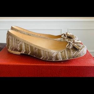 Stuart Weitzman size 10M women’s ballet flat.
